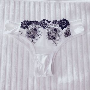 ROSA JUNIO Silky + See Through White + Black Floral Lace Panties